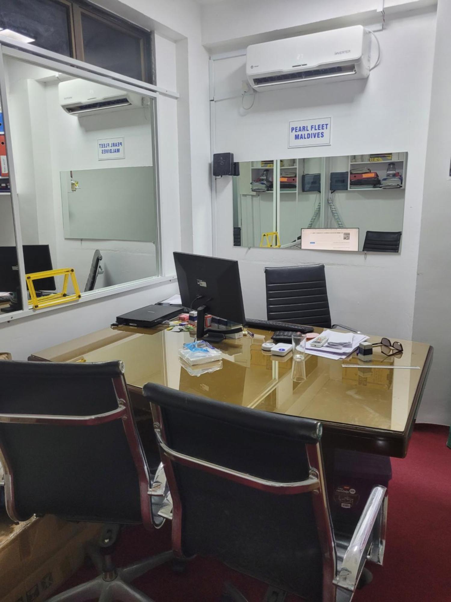 Ontrack Travel Transit Hotel Malé Extérieur photo
