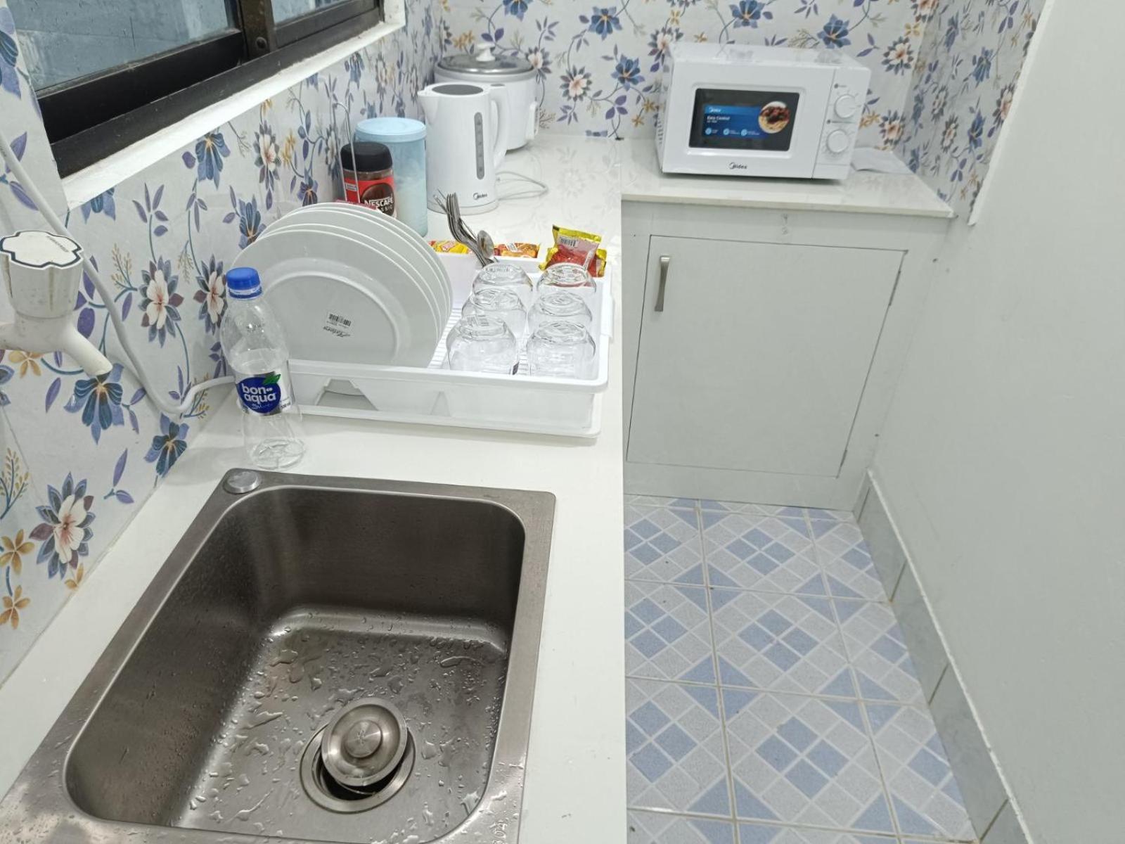 Ontrack Travel Transit Hotel Malé Extérieur photo